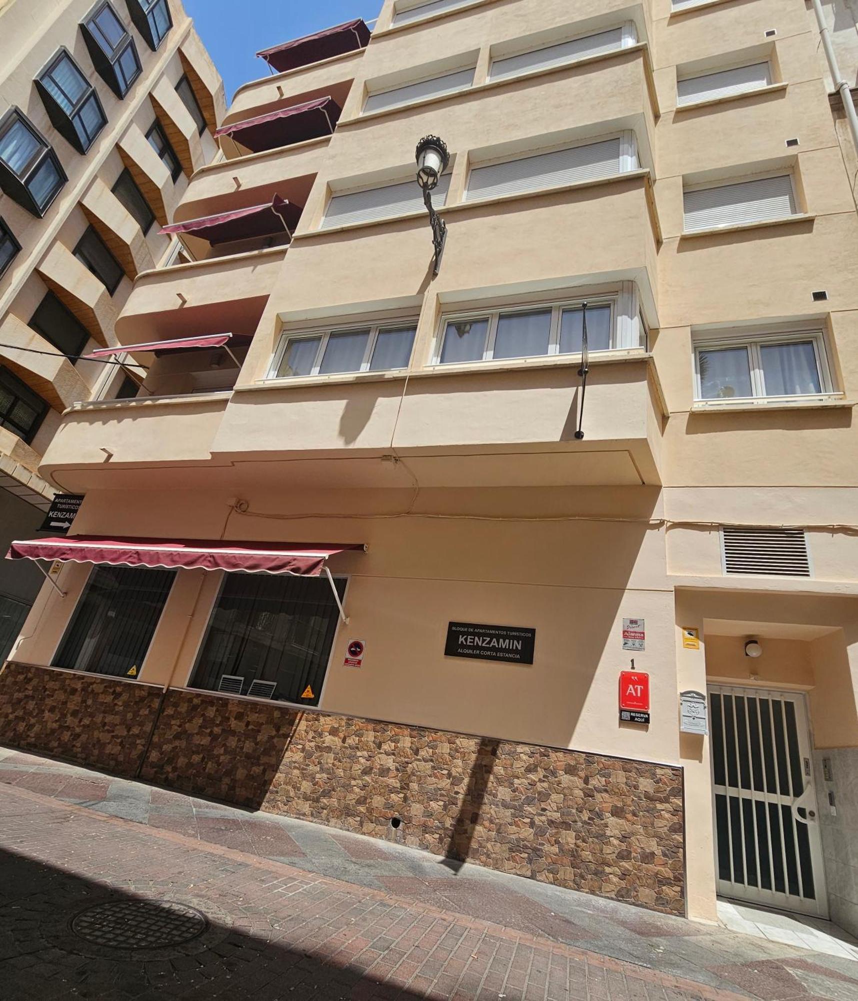 Apartamentos Turisticos Kenzamin Alicante Extérieur photo